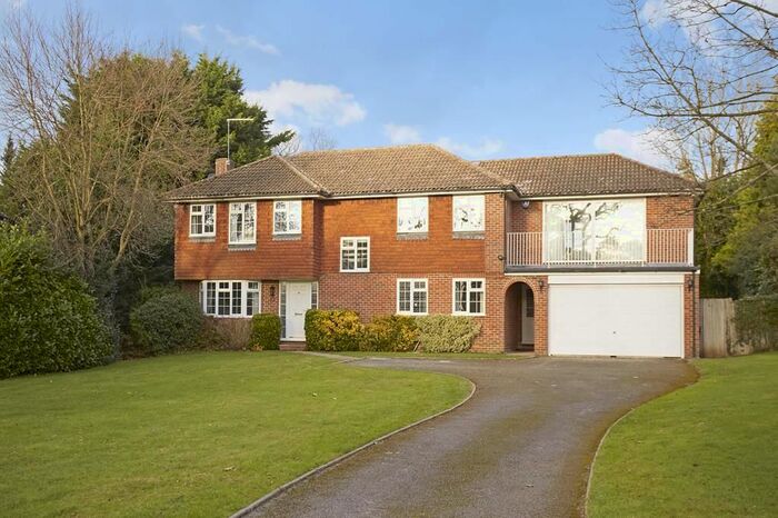 5 Bedroom Detached House To Rent In Ashcroft Park, Cobham KT11