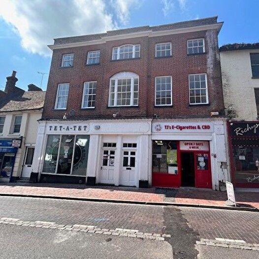 Studio To Rent In High Street, Sittingbourne, ME10