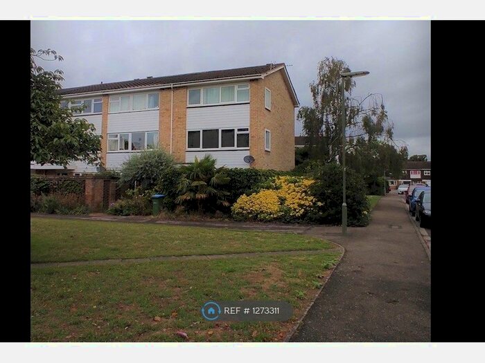 4 Bedroom End Of Terrace House To Rent In Tufton Gardens, West Molesey, KT8