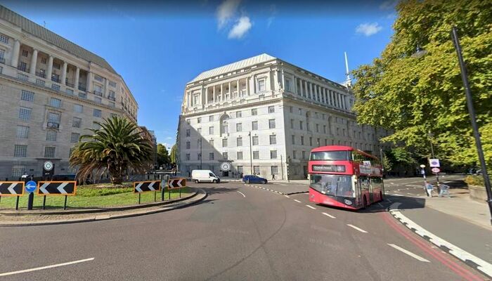 2 Bedroom Flat To Rent In Millbank, Westminster, London, SW1P