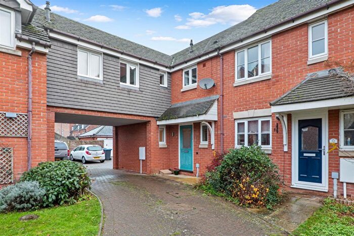 3 Bedroom End Terrace House For Sale In Lingfield Crescent, Stratford-Upon-Avon, CV37