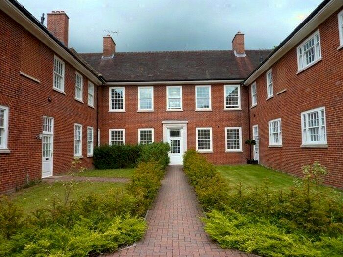 3 Bedroom Maisonette To Rent In Furzefield Villa, Cayton Road, Coulsdon, Surrey, CR5