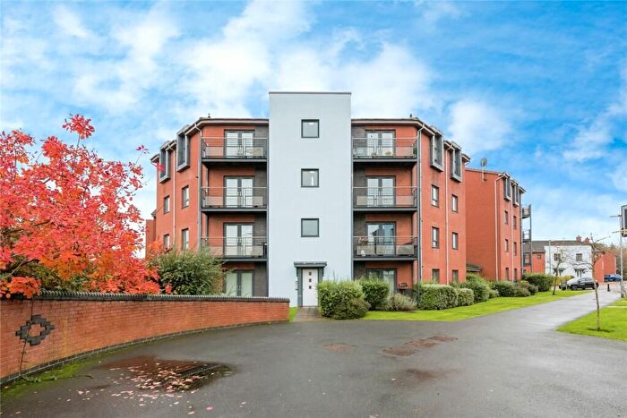 2 Bedroom Property To Rent In Pear Tree Close, Lichfield, WS14