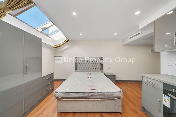 Studio To Rent In Cranbrook Road, Ilford, IG1