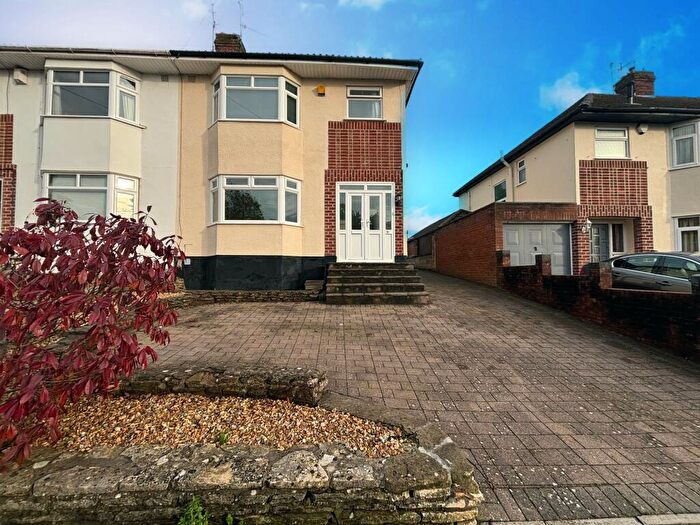 3 Bedroom Semi-Detached House To Rent In Kendon Drive, Horfield, Bristol, BS10