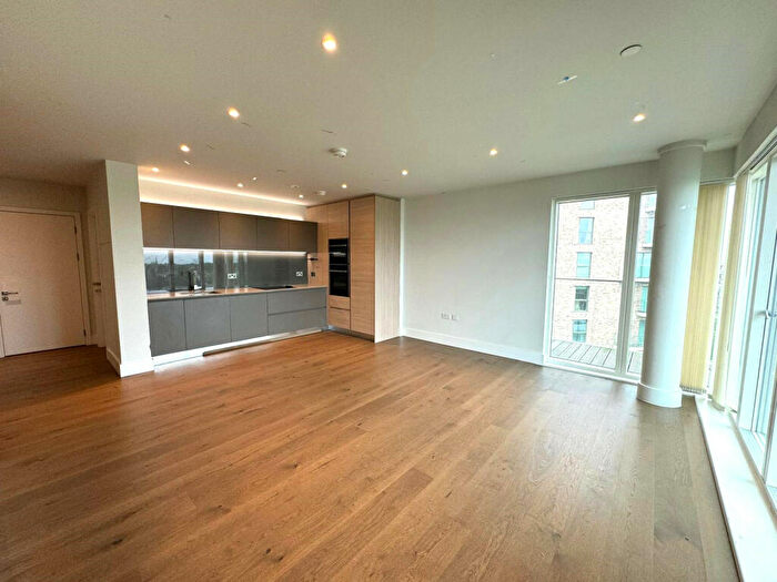 2 Bedroom Apartment To Rent In Patterson Tower, Kidbrooke Park Road, London, SE3