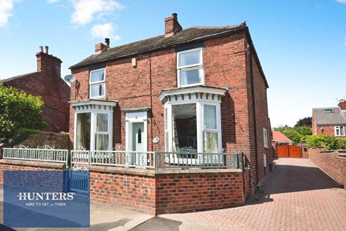 4 Bedroom Detached House For Sale In Dover House - Old Road, Brampton, Chesterfield, S40