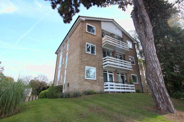 1 Bedroom Flat To Rent In Upton Lodge Close, Bushey, WD23