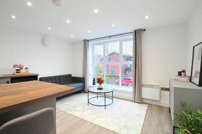 1 Bedroom Flat To Rent In Mitford Road, Fallowfield, Manchester, M14