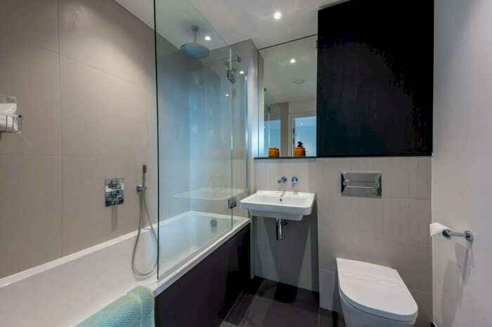 1 Bedroom Flat To Rent In Ten Degrees, Croydon, CR0