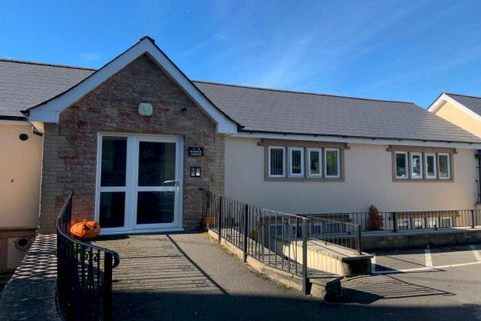 2 Bedroom Flat To Rent In School House, Wells, BA5