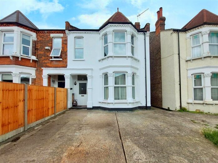 1 Bedroom Flat To Rent In Long Lane, London, N3