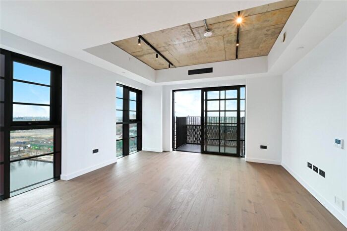 1 Bedroom Apartment To Rent In Deal Porters Way, London, SE16