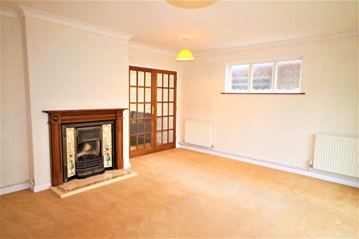 5 Bedroom Detached House To Rent In Warblington Road, Emsworth., PO10