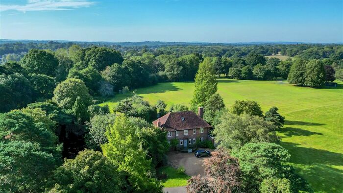 5 Bedroom Detached House For Sale In High Street, Hawkhurst, Cranbrook, TN18