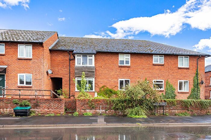 1 Bedroom Flat For Sale In Brook Street, Watlington, OX49