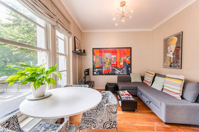 1 Bedroom Flat To Rent In Gunter Grove, Chelsea, London, SW10