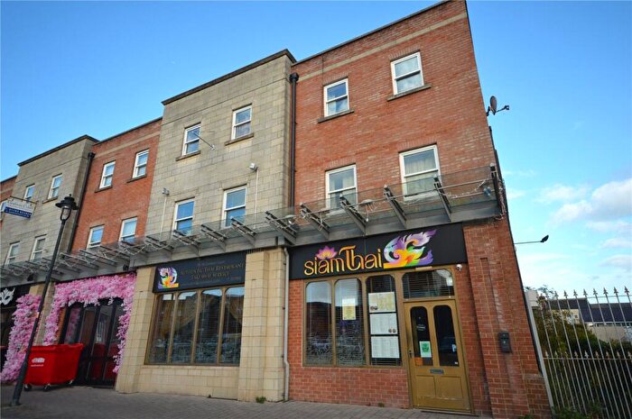 1 Bedroom Apartment To Rent In Godwin Court, Swindon, Wiltshire, SN1