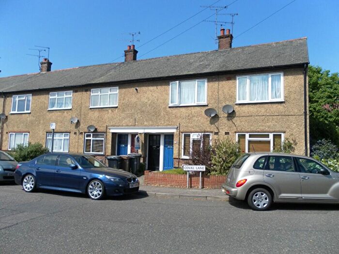 2 Bedroom Maisonette For Sale In Coval Lane, Chelmsford, Essex, CM1