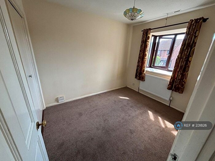 3 Bedroom Terraced House To Rent In Underwood Road, Woodford Green, IG8