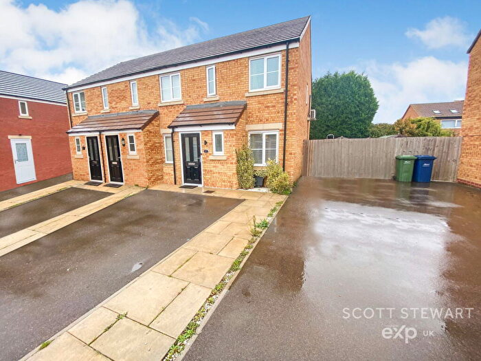 2 Bedroom End Of Terrace House For Sale In Fenscape, Whittlesey, Peterborough, PE7