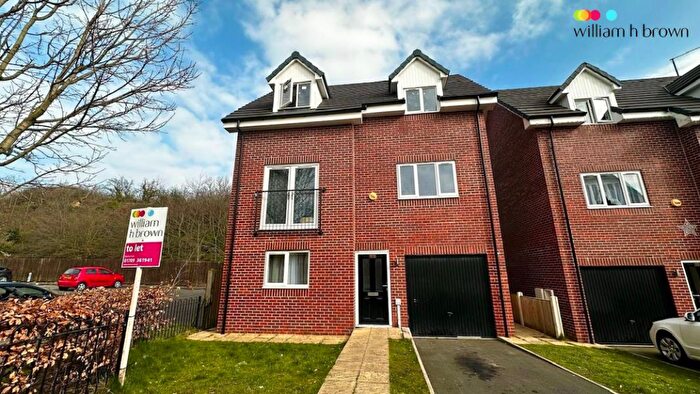 3 Bedroom Detached House To Rent In Leatham Avenue, Rotherham, S61