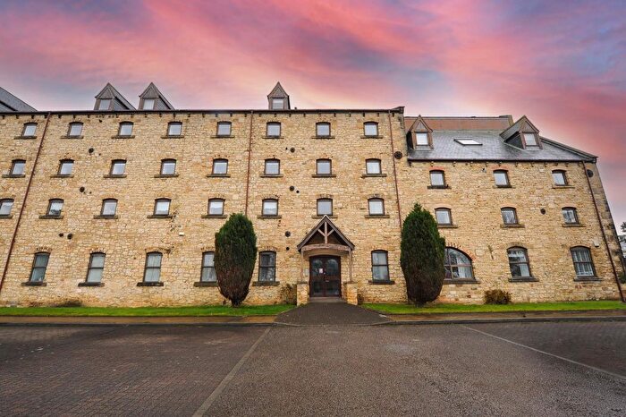 2 Bedroom Flat To Rent In Durham Road, Houghton Le Spring, DH4