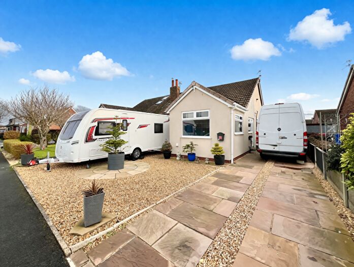 2 Bedroom Bungalow For Sale In Coniston Avenue, Knott End On Sea, FY6