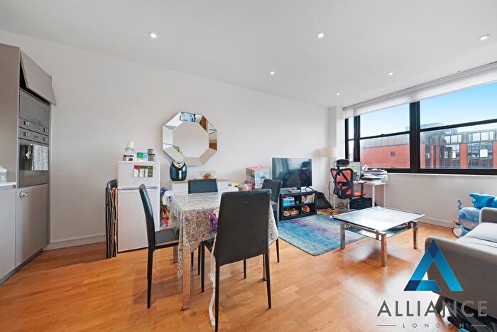 1 Bedroom Flat To Rent In Scimitar House, Eastern Road, Romford, Essex, RM1