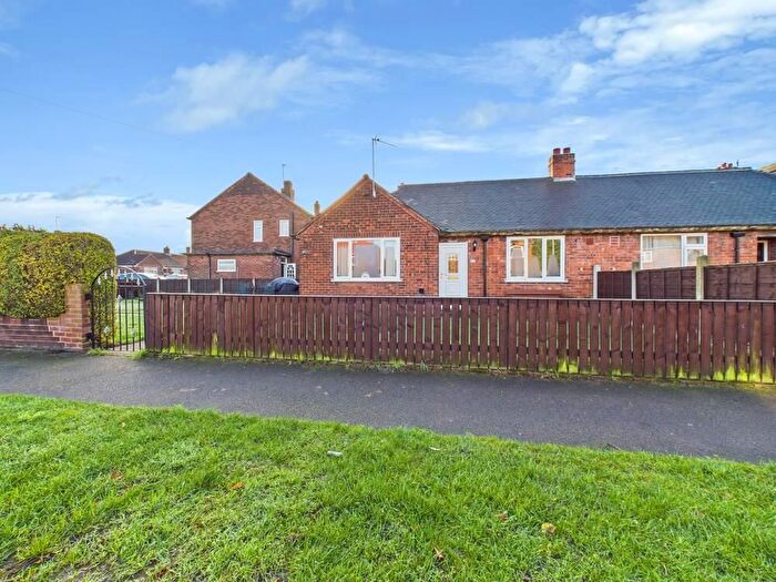 2 Bedroom Semi Detached Bungalow For Sale In Manor Drive, Featherstone, Pontefract, WF7