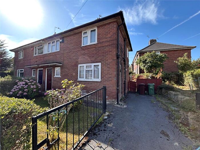 3 Bedroom Semi Detached House For Sale In St Wilfrids Avenue, Leeds, LS8