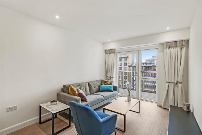 1 Bedroom Apartment To Rent In Galleria House, Royal Victoria Dock, E16