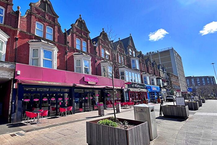 4 Bedroom Flat To Rent In Bournemouth Centre, BH8
