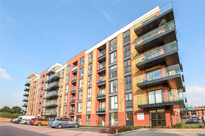 2 Bedroom Apartment To Rent In Oscar Wilde Road, Reading, Berkshire, RG1