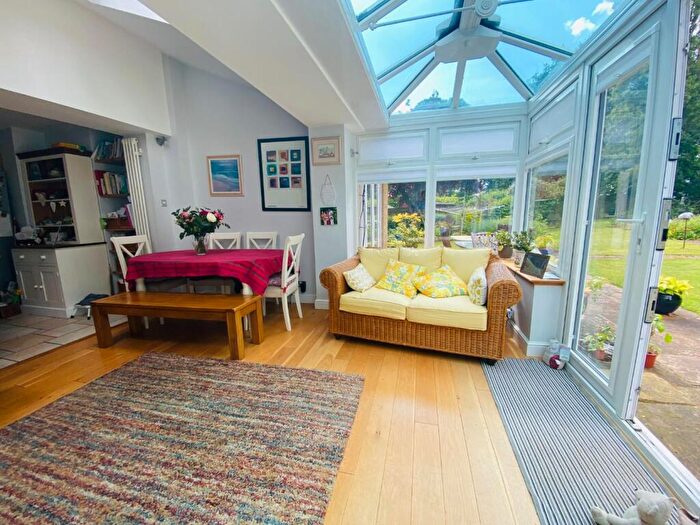 4 Bedroom Detached House For Sale In Glenville, Spinney Hill, Northampton, NN3
