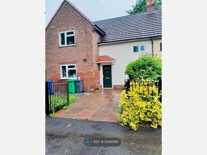 3 Bedroom Semi-Detached House To Rent In Kelstern Square, Manchester, M13