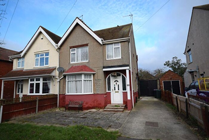 3 Bedroom Semi-Detached House For Sale In Winthorpe Avenue, Winthorpe, PE25