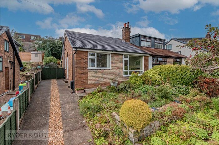 2 Bedroom Bungalow For Sale In Wellmeadow Lane, Uppermill, Saddleworth, OL3