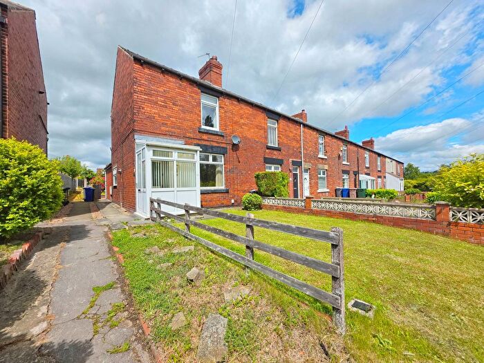 3 Bedroom End Terrace House For Sale In Churchfield Lane, Darton, Barnsley, S75