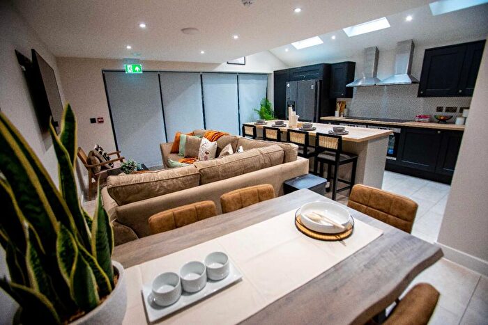 9 Bedroom House To Rent In Manor Road, Fishponds, Bristol, Bristol, BS16