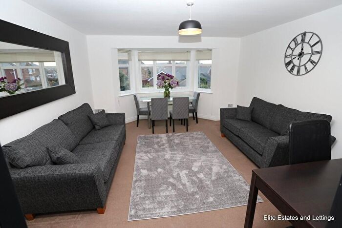 2 Bedroom Apartment To Rent In New Durham Courtyard, Gilesgate, DH1