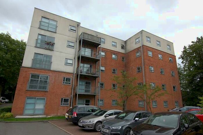 2 Bedroom Flat To Rent In Stamford Street East, Ashton-under-lyne, OL6
