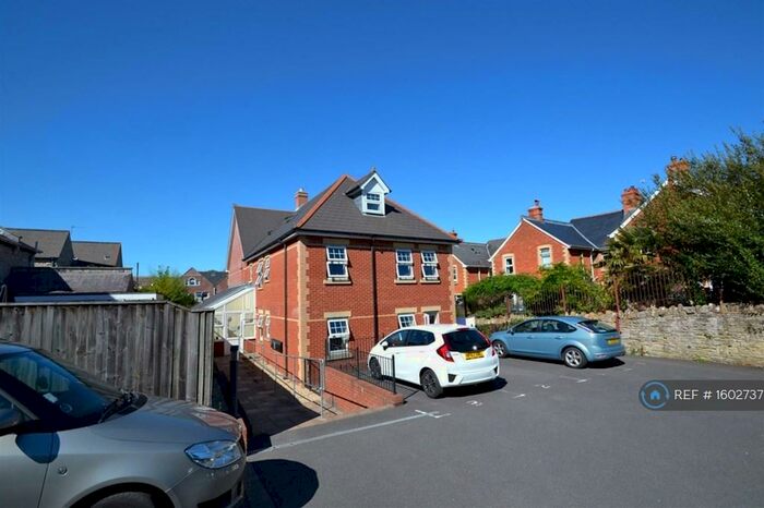 3 Bedroom Flat To Rent In Argyle Court, Swanage, BH19