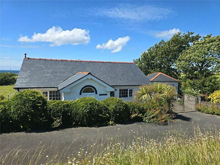 3 Bedroom Bungalow For Sale In Aberdesach, Caernarfon, LL54
