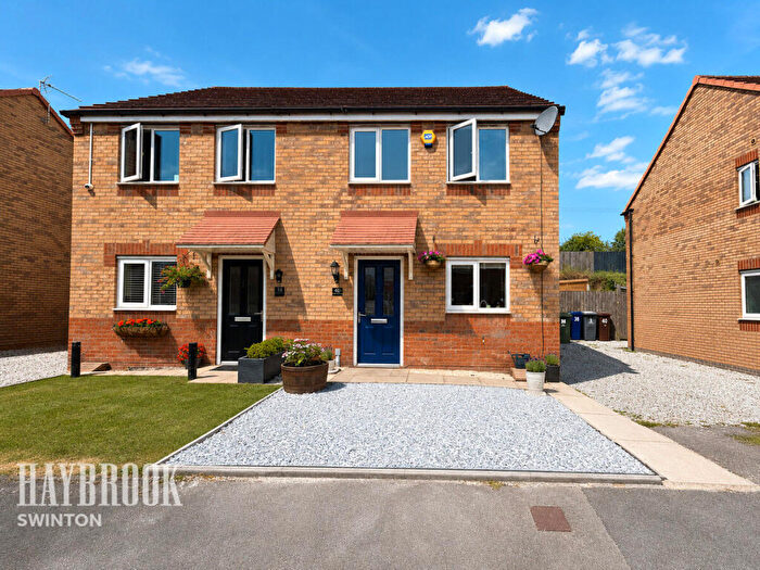 3 Bedroom Semi-Detached House For Sale In Smithy Croft, Rotherham, S63