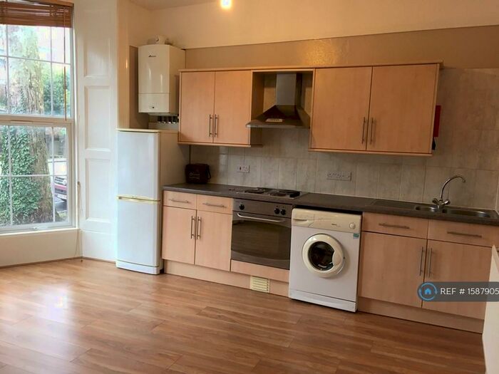 2 Bedroom Flat To Rent In Cheltenham Road, Bristol, BS6