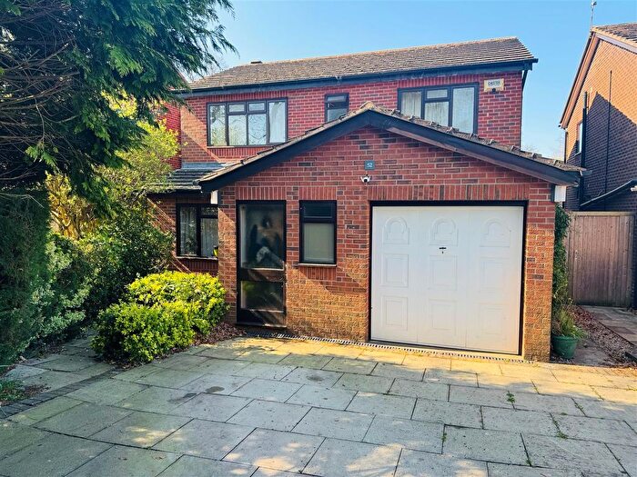 4 Bedroom Detached House For Sale In Wealstone Lane, Upton, CH2