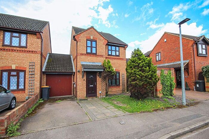 3 Bedroom Detached House For Sale In Grovebury Court, Wootton, Bedford, Bedfordshire, MK43