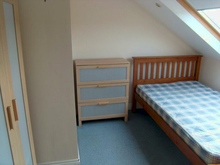 6 Bedroom Apartment To Rent In Hazelwood Avenue, Newcastle Upon Tyne, NE2