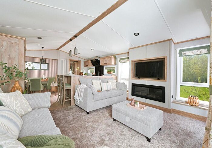 2 Bedroom Lodge For Sale In Neasham Road, Darlington, DL2